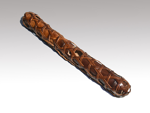 竹籠花入 銘「せせらぎ」 鳳雲斎 小菅吼月（作） 共箱 | 古美術ささき