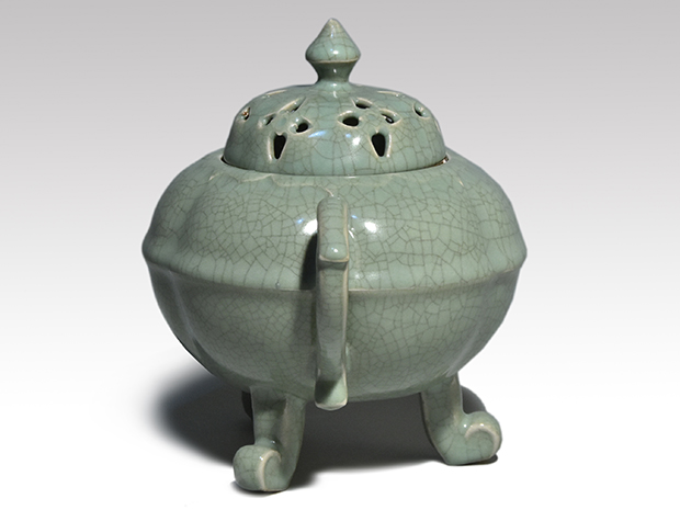 青磁香炉 中島宏（造）共箱 人間国宝 | 古美術ささき