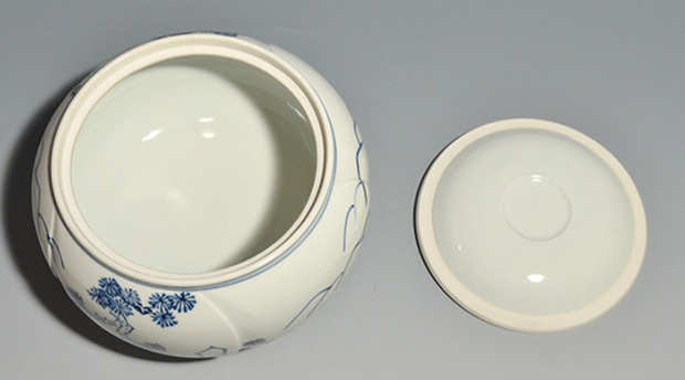 平安 西村徳泉（造）捻梅染付松竹梅文水指 誂え蓋付 共箱 茶道具 京焼