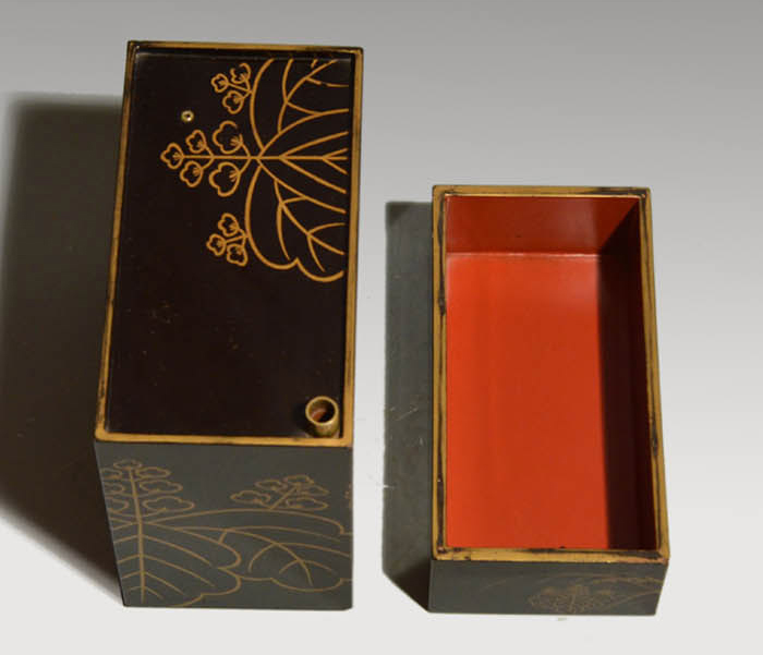 五七桐蒔絵に蔦蒔絵入 花見重 野弁当 江戸末頃 | 古美術ささき