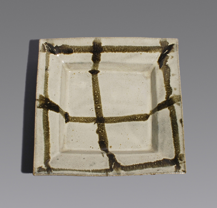 白釉格子描き角皿 浜田庄司(作) | 古美術ささき