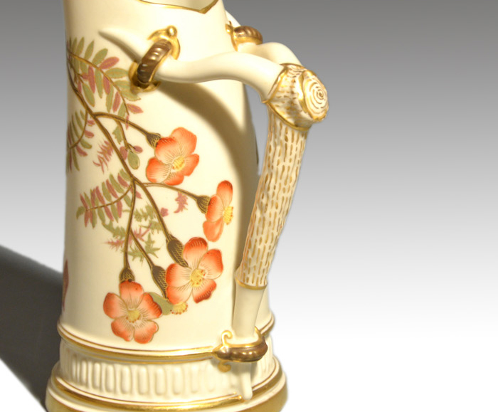 英国 ロイヤルウースター ブラッシュアイボリー 水差し・小花瓶、3点