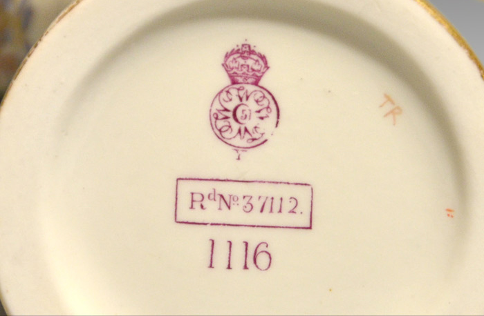 英国 ロイヤルウースター ブラッシュアイボリー 水差し・小花瓶、3点