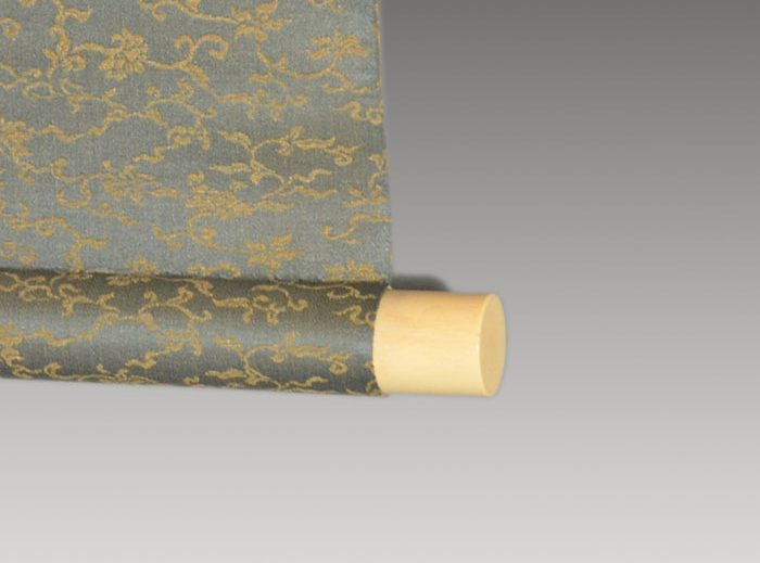 掛軸 田中頼章(画) 絹本彩色 「春景山水図」 共箱 | 古美術ささき