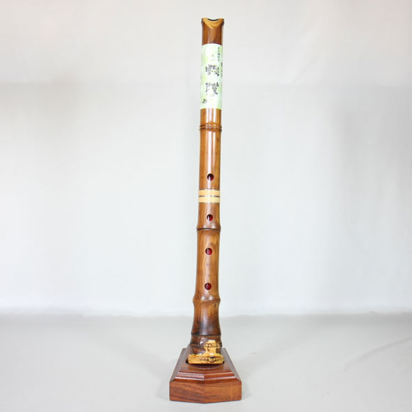 0435尺八立 一本立て(花櫚) ワダ楽器-蝴蝶宝｜木管尺八・しの笛（篠笛