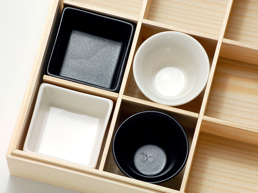 陶器珍味入 白マス型【包】 | 陶器珍味入 | ネットストア | 京の老舗