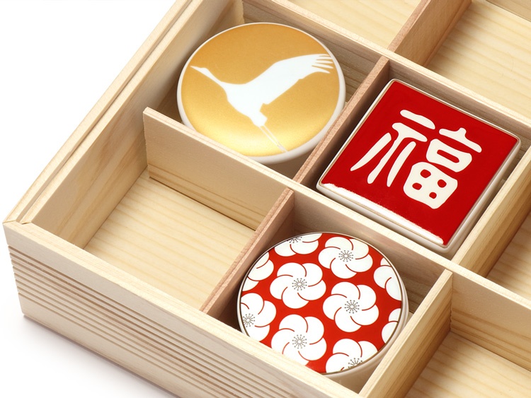 お重を華やかに彩る、4つの陶器珍味入 | トピックス | 京の老舗御用達