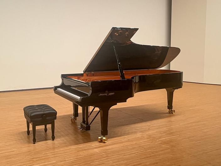 静岡県藤枝市「藤枝市民会館」にShigeru Kawaiフルコンサートピアノ