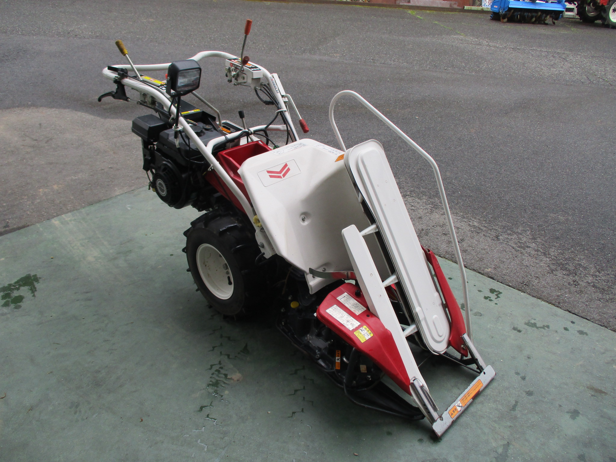 ヤンマー バインダー Be214VDS 3.1ps 1条刈 2輪 スタンド ブレーキ