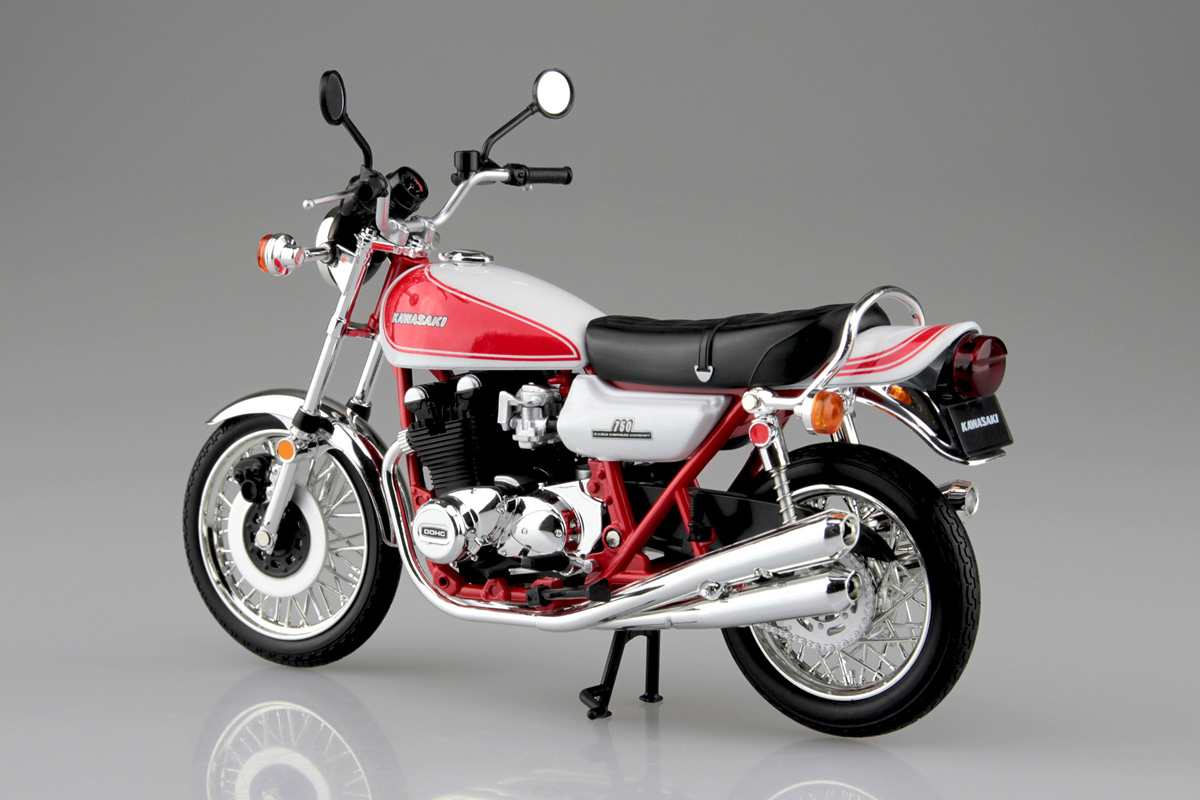 アオシマの1/12完成品バイクシリーズにZ2・赤白が登場! 研二仕様を意識