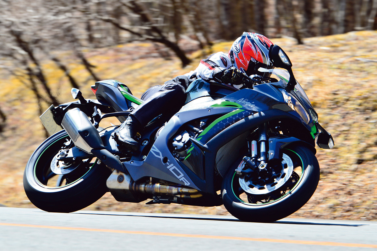 フレンドリーにして即、サーキット対応／Ninja ZX-10R SE(2019) | 試乗