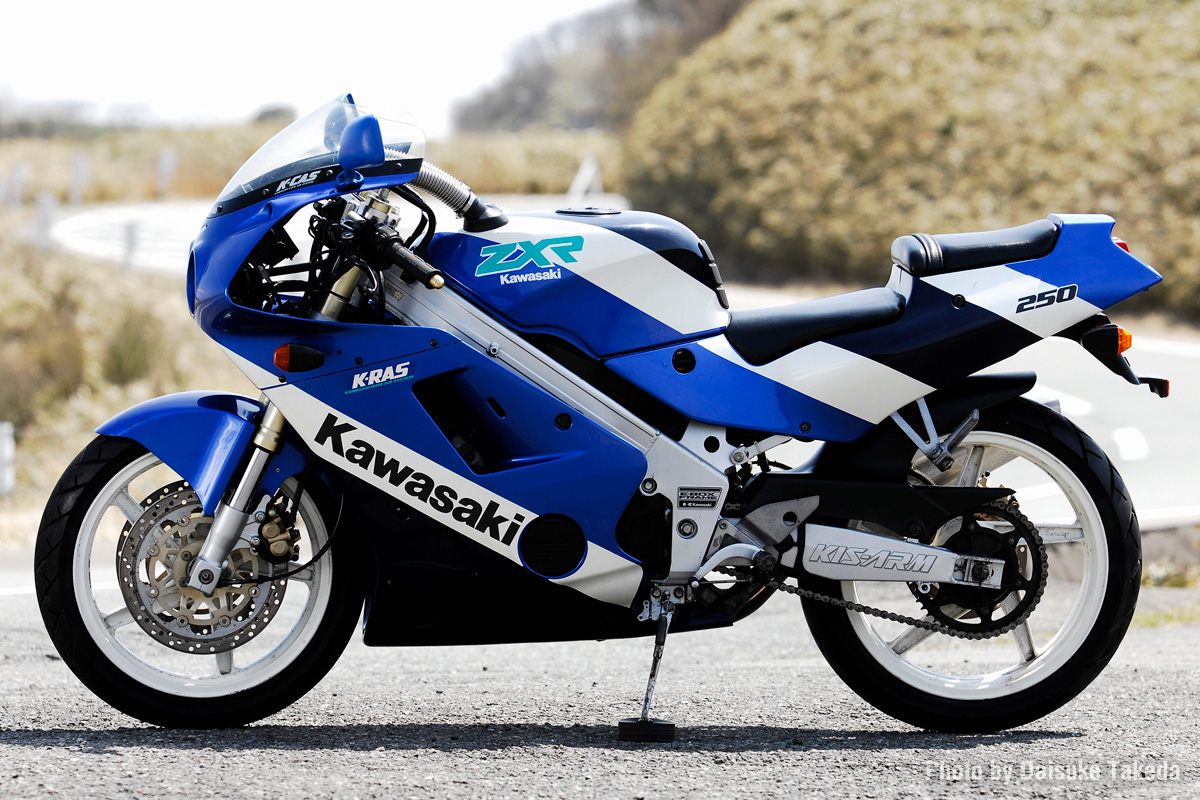 ZXR250&ZXR400 | カワサキ名車列伝 | カワサキイチバン