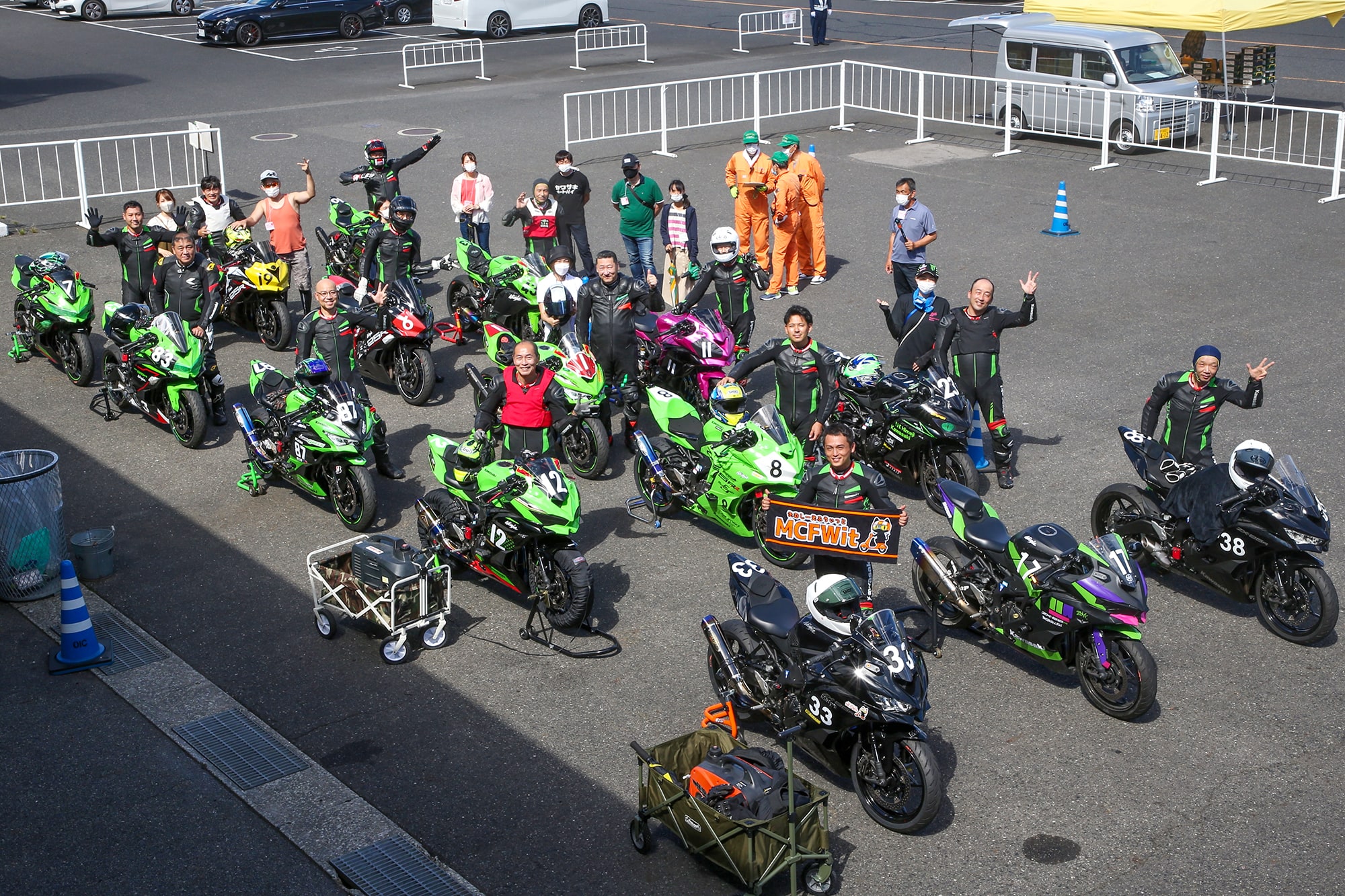 16台のNinja ZX-25Rが岡山国際サーキットを駆ける！ Ninja Team Green