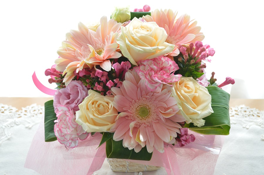 大人のアレンジ SweetVacation （バラとガーベラのフラワー