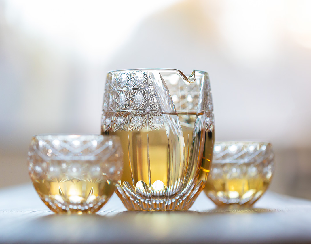 江戸切子 伝統工芸士・鍋谷淳一 作 酒器揃＜風華＞ | カガミクリスタル