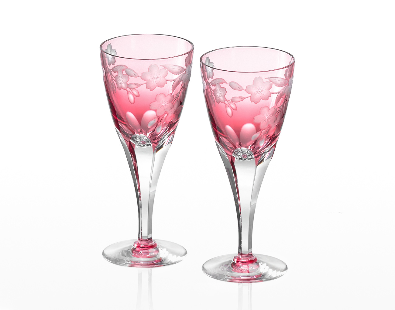 ペアワイングラス＜桜＞ | カガミクリスタル