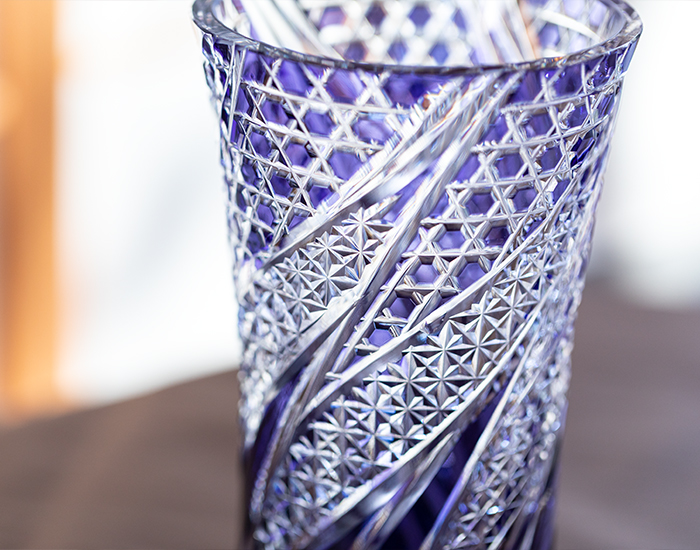 江戸切子 花瓶＜藤＞ | カガミクリスタル