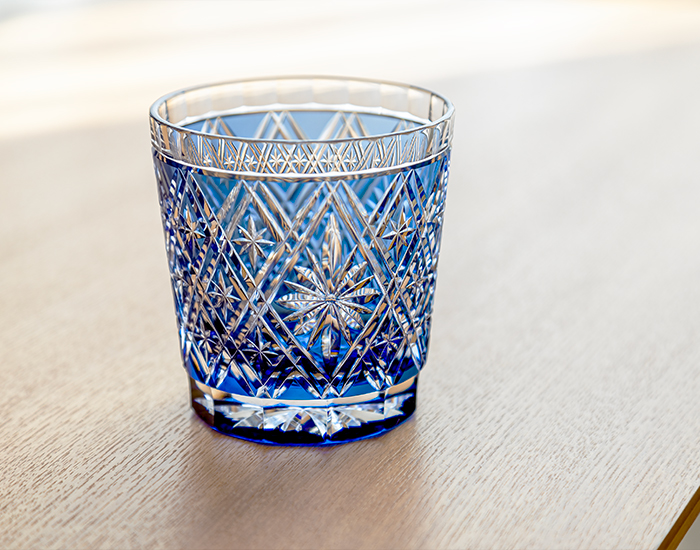 江戸切子 伝統工芸士・篠崎英明 作 ロックグラス＜菱花＞ | カガミ