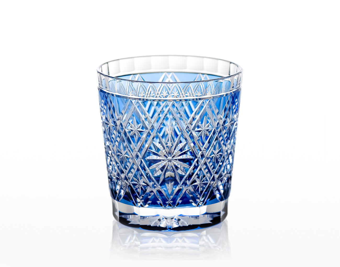 江戸切子 伝統工芸士・鍋谷聰 作 飾り皿＜泉光＞ | カガミクリスタル