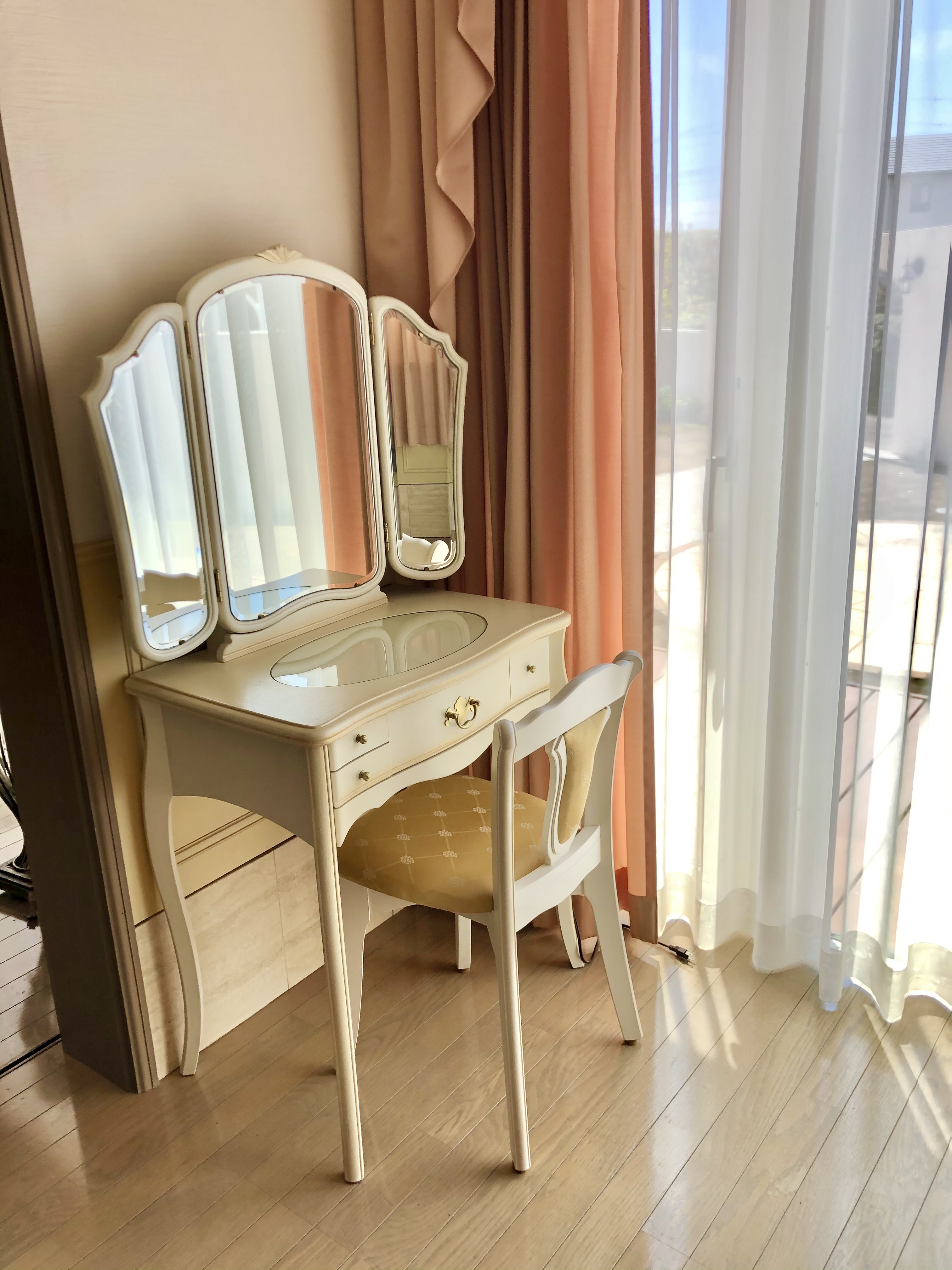 松永工房のドレッサー｜松永工房｜その他｜納入事例｜家具のフクタケ