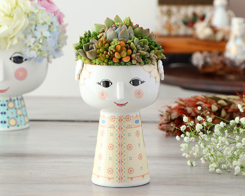 北欧フラワーベース×多肉植物を使う寄せ植えの作り方こんもりオシャレ