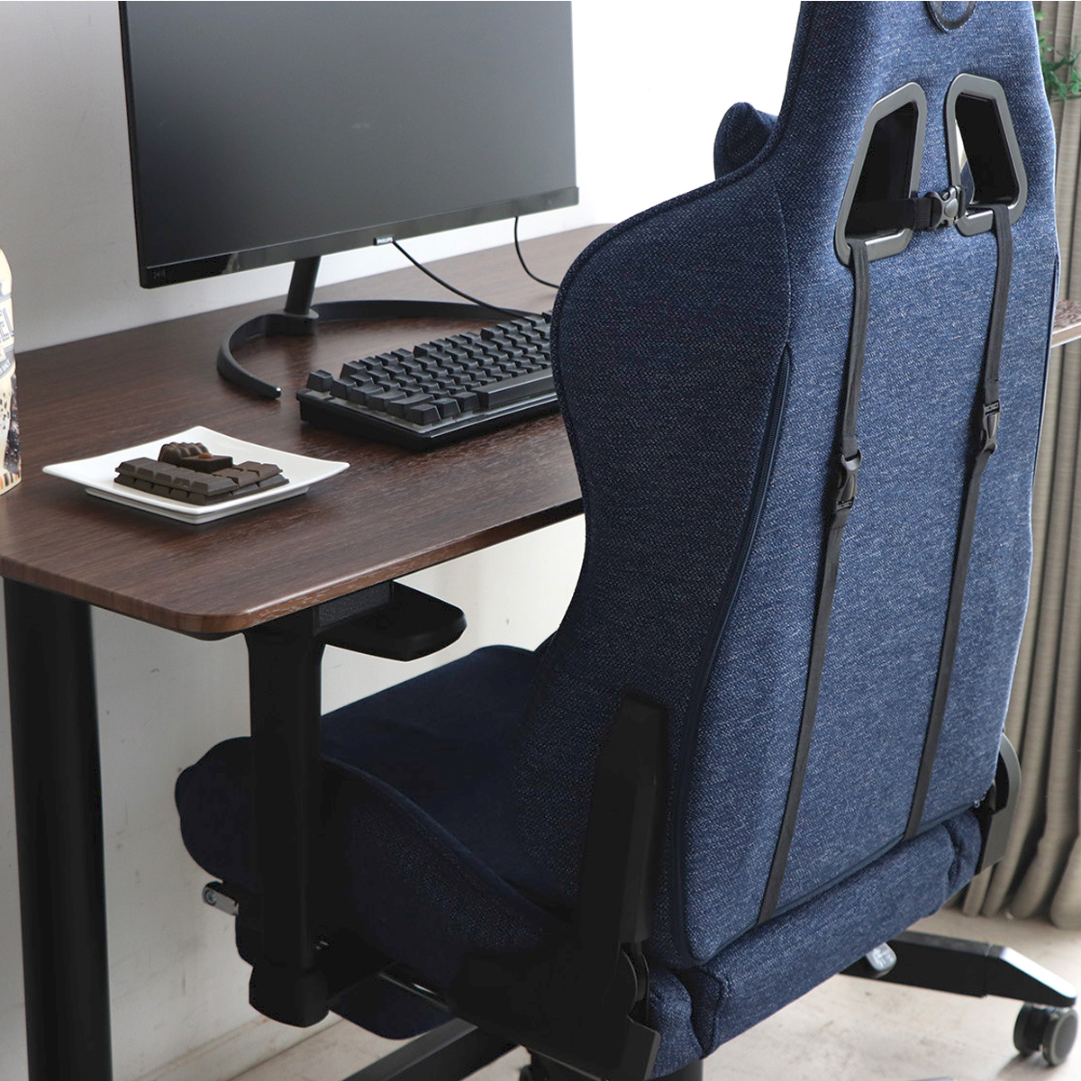 セアガ04 ゲーミングチェア 幅720 奥行670-1640 高さ1230-1320 TM