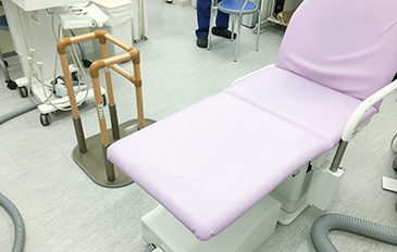 診察台への安全な移乗をしたい｜福祉用具なら【矢崎化工kaigo-web】