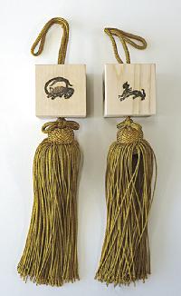 風鎮 四神刻印入（木曽檜風鎮）2本組 掛け軸関連商品 - 掛け軸（掛軸