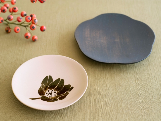 豆皿 黒花｜鎌田醤油（かまだしょうゆ）公式通販サイト