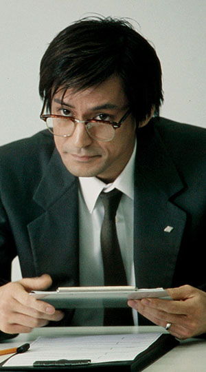 上城睦月 | 仮面ライダー図鑑 | 東映