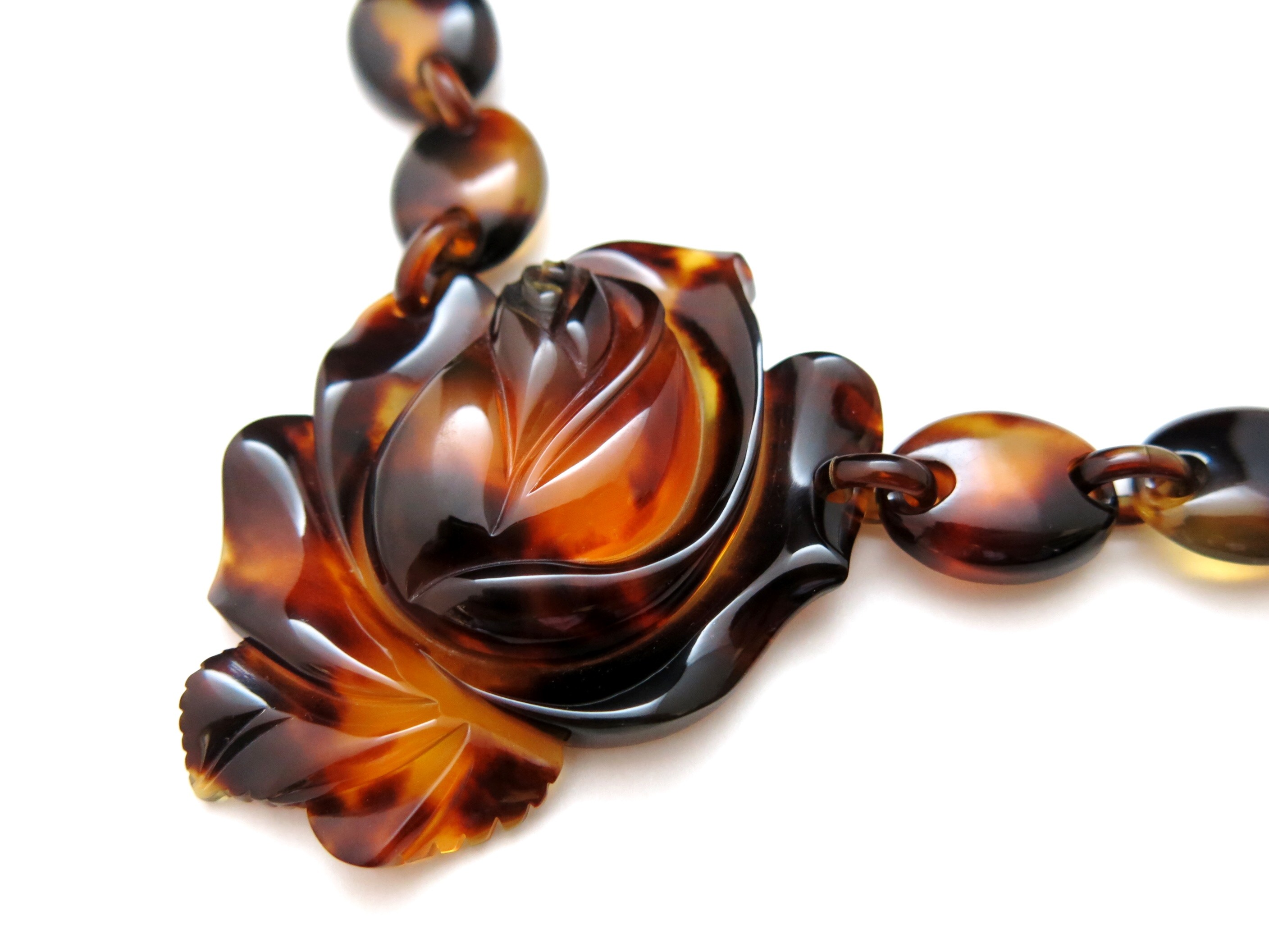 美しいべっ甲製チョーカーとネックレス2018｜日本の伝統工芸の技が光る