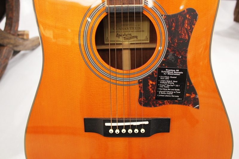 エピフォン エレアコ DR-500MCE マスタービルド】背中から受け継ぐ上質