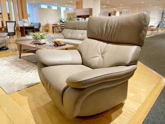 本社ショールーム｜イベント・新着情報｜カリモク家具 karimoku