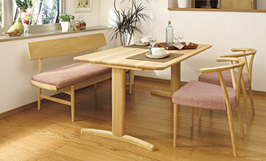 新しいダイニングのカタチ「ベンチスタイル」｜国産家具メーカーの