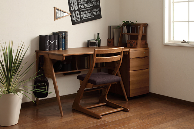 学習机・勉強机ならカリモク家具｜デスク関連アイテム｜国産家具
