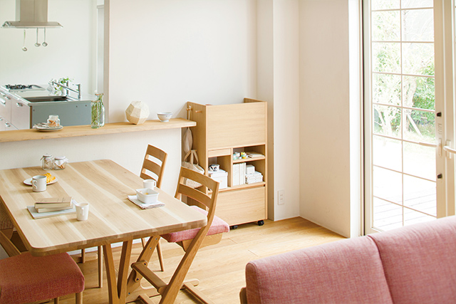 学習机・勉強机ならカリモク家具｜デスク関連アイテム｜国産家具