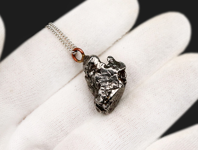 隕石を身につけませんか？典型的なオクタヘドライト、カンポ・デル