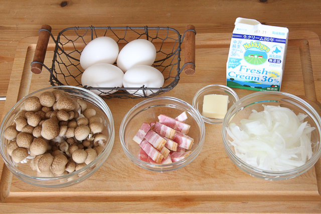 きのこのキッシュ ケルセン- 愛らしい陶器ポーリッシュポタリー