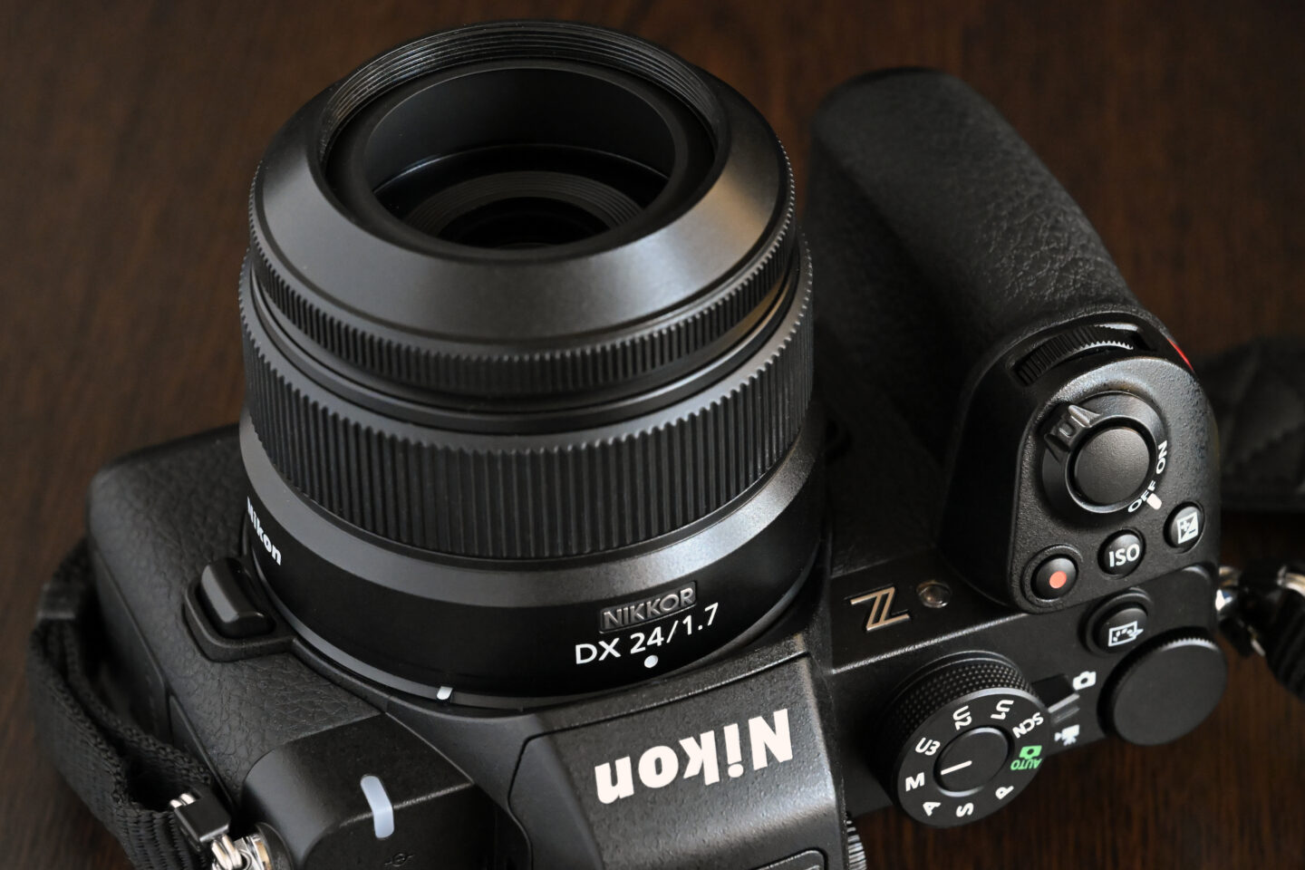 ニコン「NIKKOR Z DX 24mm f/1.7」でブラブラスナップを楽しむ | ShaSha