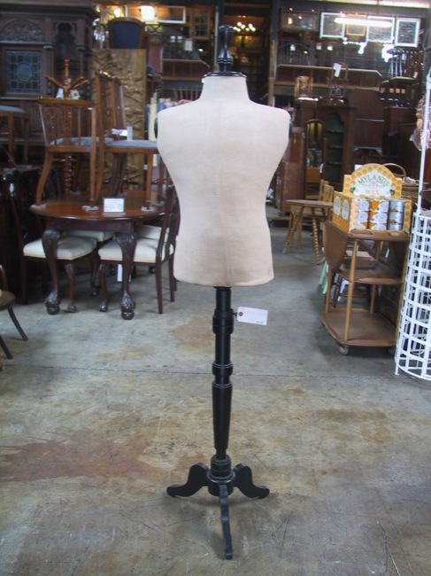 SHOPFITTING｜店舗用什器のページに商品を追加しました！ | キヤ