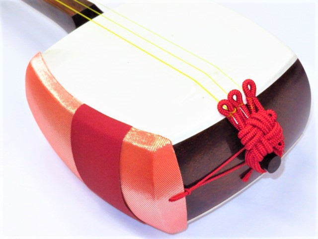 新品 地唄三味線 紅木 金細 綾杉胴 象牙糸巻き 仮継ぎ付き ji-kou-kin008