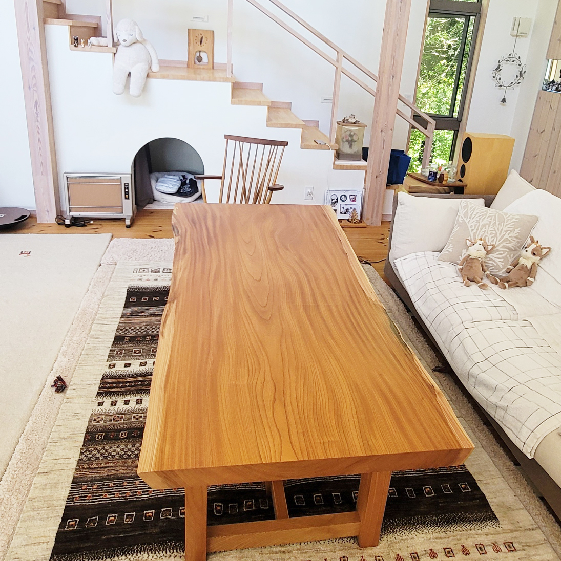 低めの無垢一枚板テーブル製作｜長野県軽井沢町へお届け | 一枚板専門