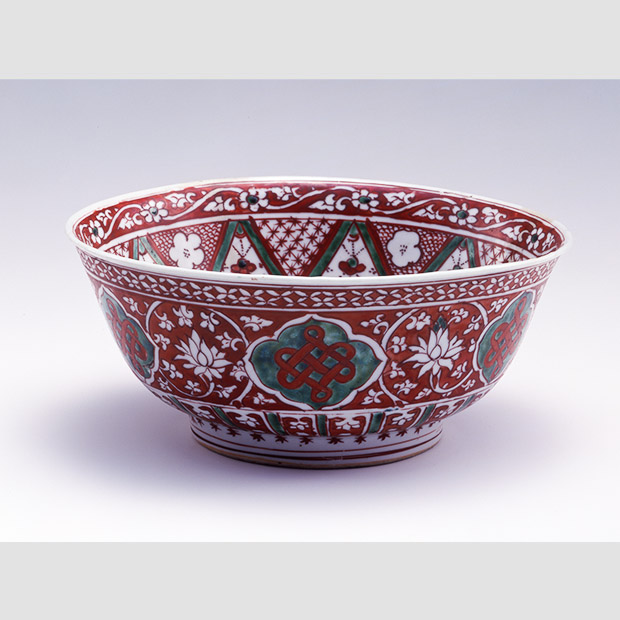 赤絵牡丹蓮華唐草文鉢｜陶磁｜コレクション｜大和文華館