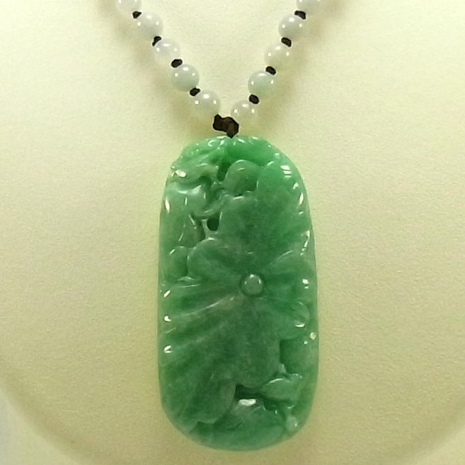 ミャンマー産天然翡翠彫刻 品＆ アクセサリー専門店 吉峰堂 kippodo