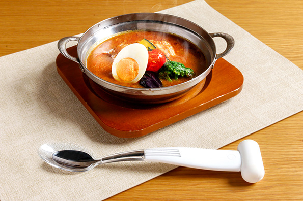 ソフトバンクの社員食堂で、「エレキソルト」デバイスを用いた実証実験