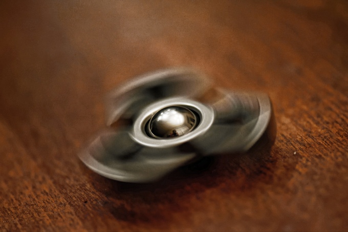 アナログメーターが時計になった! また新たなネタグッズ登場 AWK-105