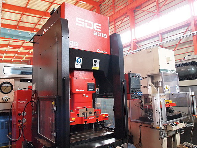 P001259 サーボプレス アマダ SDE-8018 | 株式会社 小林機械