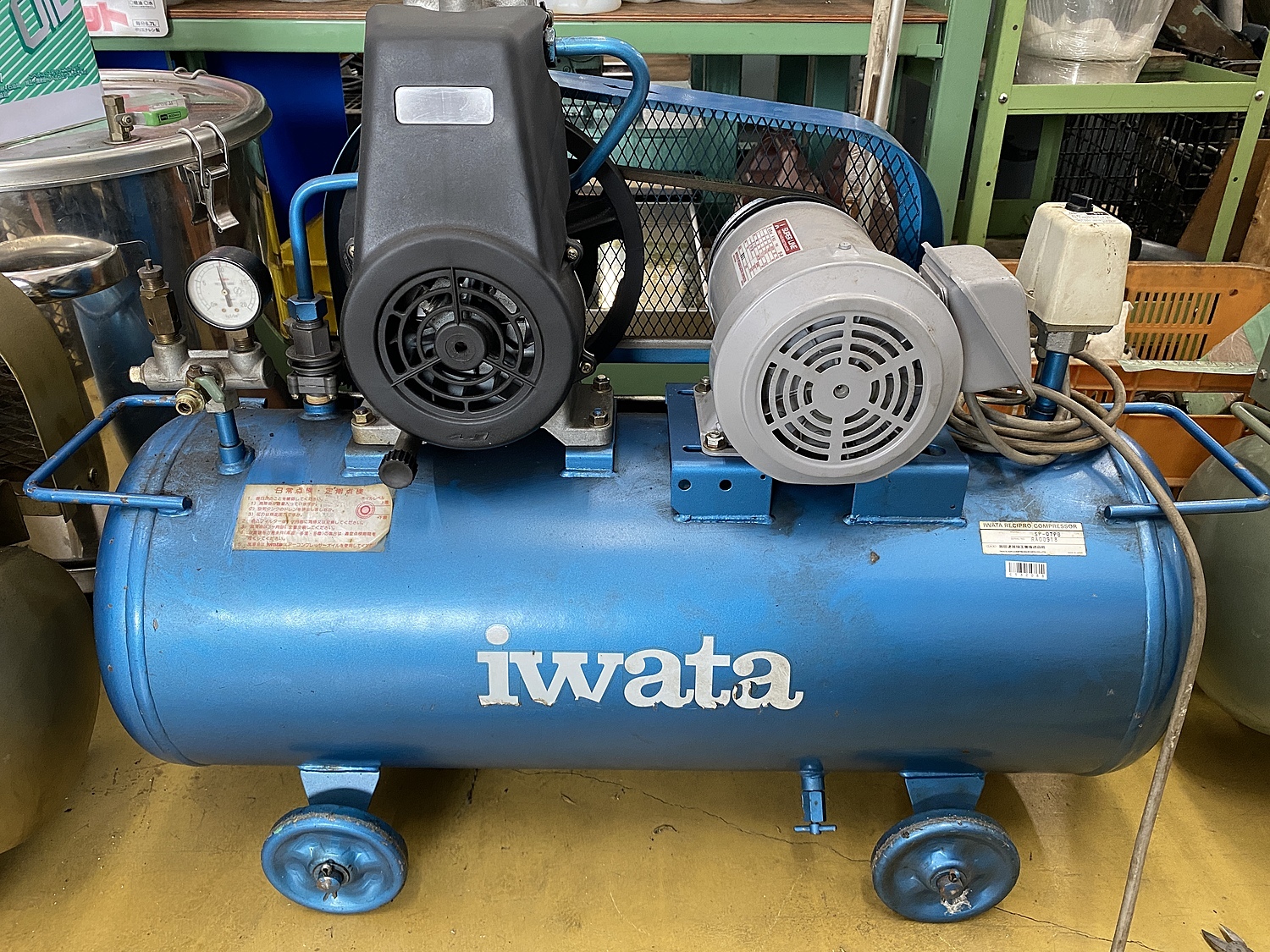 C132088 レシプロコンプレッサー アネスト岩田 SP-07PB | 株式会社