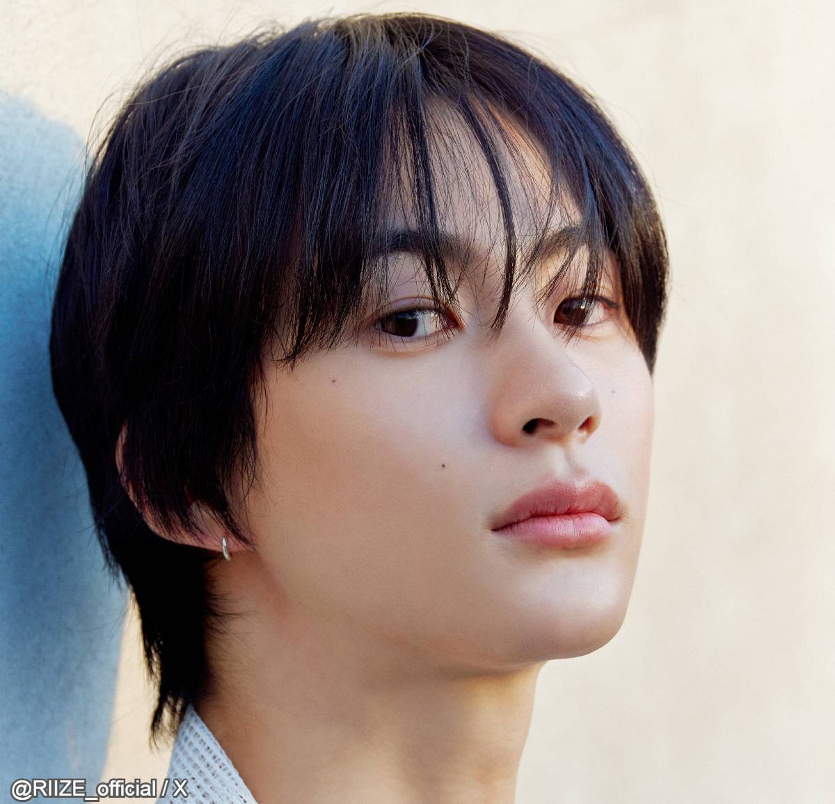 SM新グループRIIZE アントン、ぎこちないファンサービスがかわいすぎる