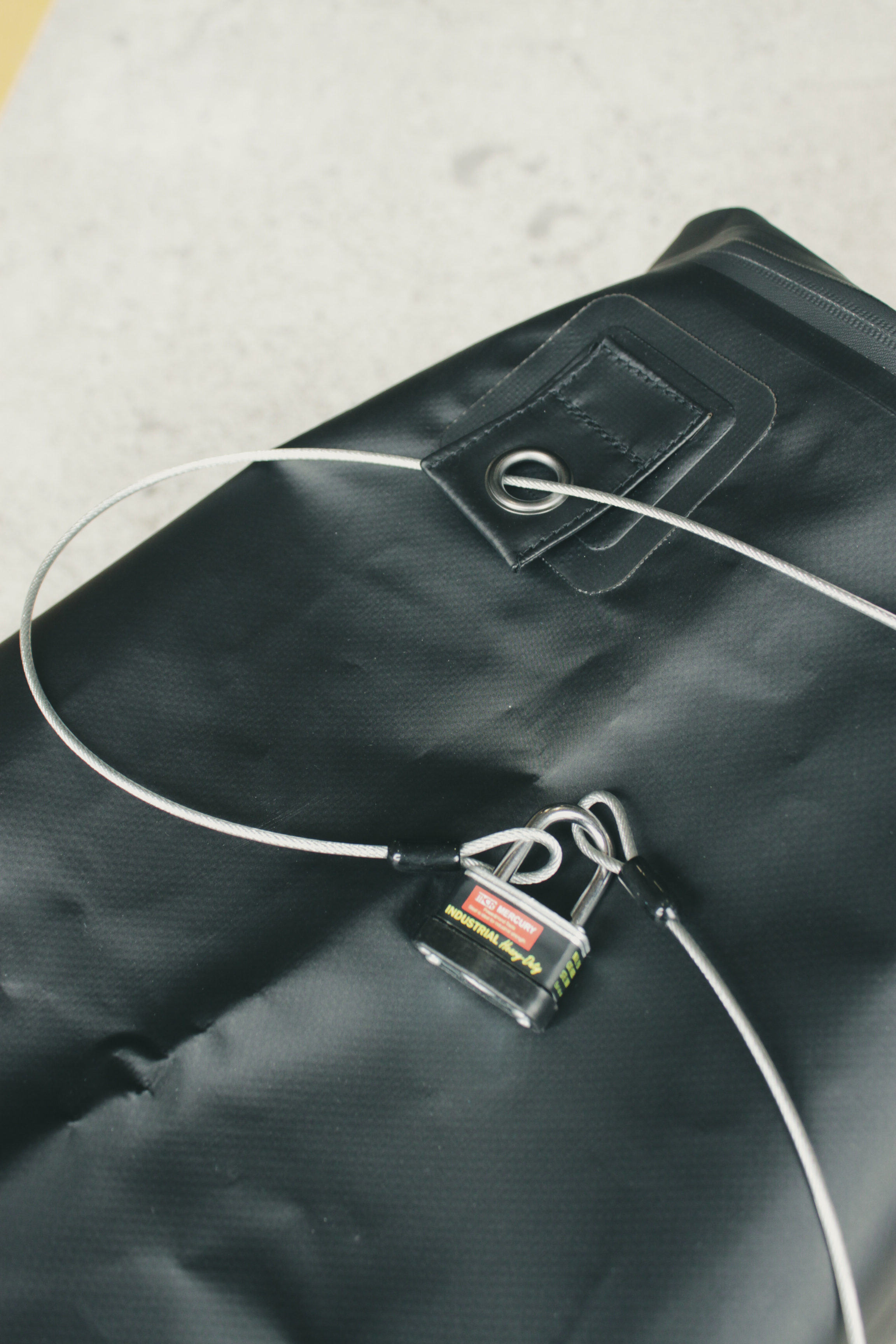 マーキュリー 防水 デリバリーボックス (レッド) 宅配ボックス 置き配 Amazon.co.jp: マーキュリー 防水 デリバリーボックス (レッド) 置き型